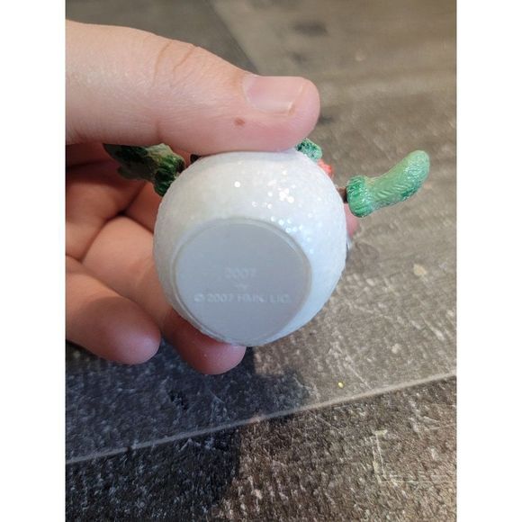 2007 Hallmark snowman welcome friends glitter red cardinal scarf Xmas ornament - Picture 6 of 6